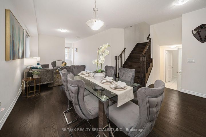 Photo 10 at 43 Clockwork Drive, Northwest Brampton, Brampton