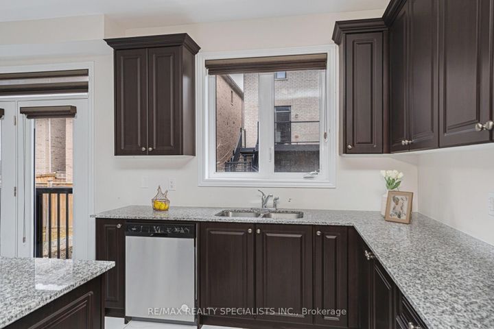 Photo 20 at 43 Clockwork Drive, Northwest Brampton, Brampton