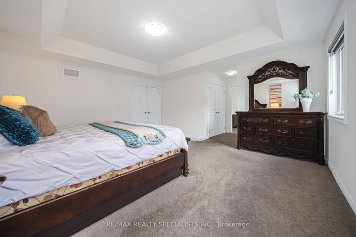 Photo 24 at 43 Clockwork Drive, Northwest Brampton, Brampton