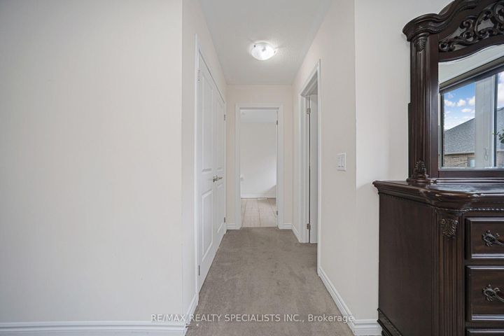 Photo 25 at 43 Clockwork Drive, Northwest Brampton, Brampton