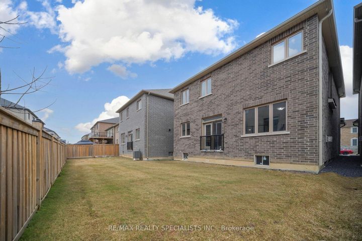Photo 45 at 43 Clockwork Drive, Northwest Brampton, Brampton