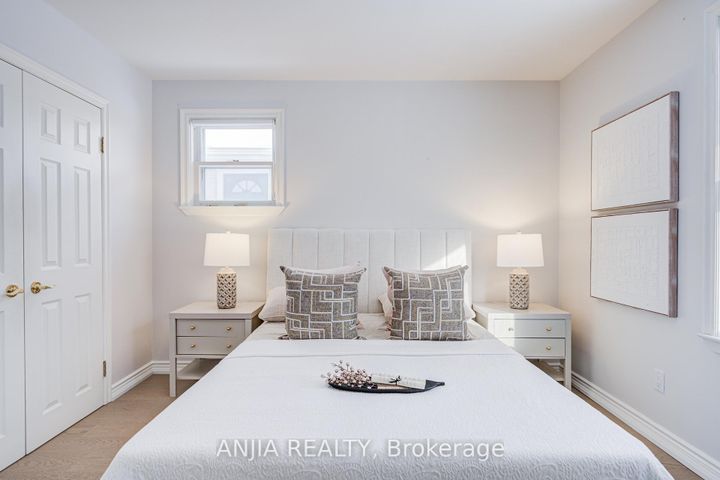 Photo 28 at 11 Drakefield Road, Bullock, Markham