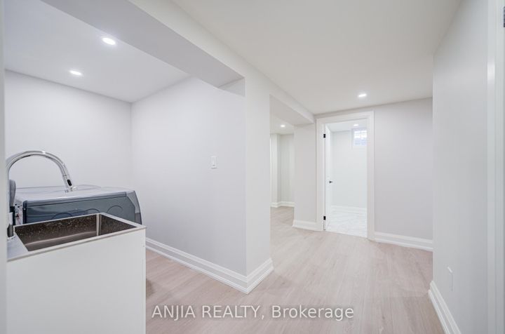 Photo 32 at 11 Drakefield Road, Bullock, Markham