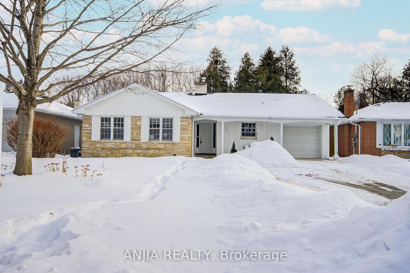 11 Drakefield Road, Bullock, Markham 2