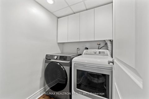 Photo 33 at 702 - 130 Neptune Drive, Lawrence, Toronto