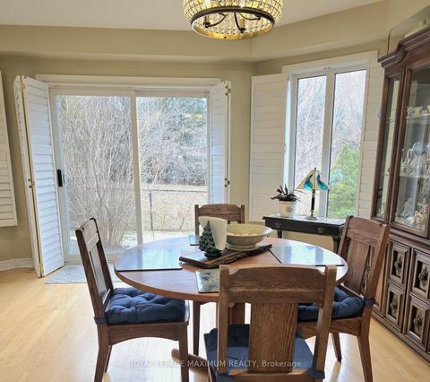 Photo 5 at 50 Panorama Crescent, Elder Mills, Vaughan