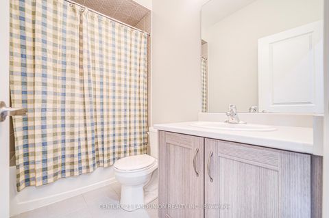 Photo 24 at 65 Puisaya Drive, Rural Richmond Hill, Richmond Hill