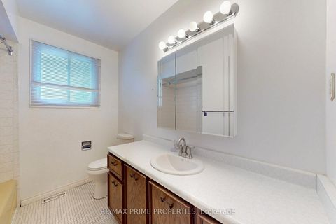 Photo 18 at 37 Lawnmere Crescent, Malvern West, Toronto