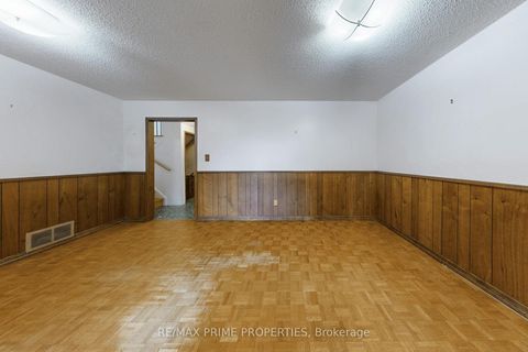 Photo 20 at 37 Lawnmere Crescent, Malvern West, Toronto