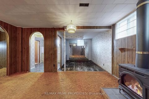 Photo 22 at 37 Lawnmere Crescent, Malvern West, Toronto