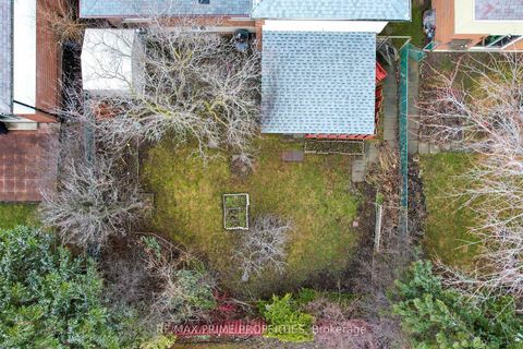 Photo 31 at 37 Lawnmere Crescent, Malvern West, Toronto