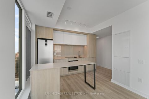 Photo 5 at 3703 - 395 Square One Drive, City Centre, Mississauga