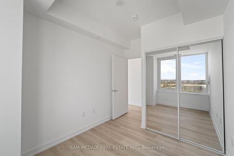 Photo 16 at 3703 - 395 Square One Drive, City Centre, Mississauga