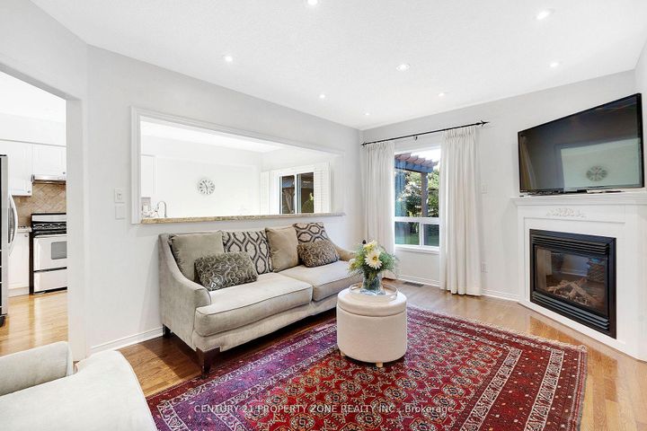 Photo 5 at 582 Plantation Gate, Summerhill Estates, Newmarket