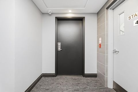 Photo 4 at 424 - 1 Falaise Road, West Hill, Toronto