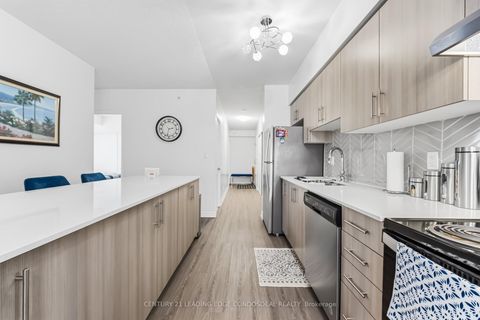 Photo 10 at 424 - 1 Falaise Road, West Hill, Toronto