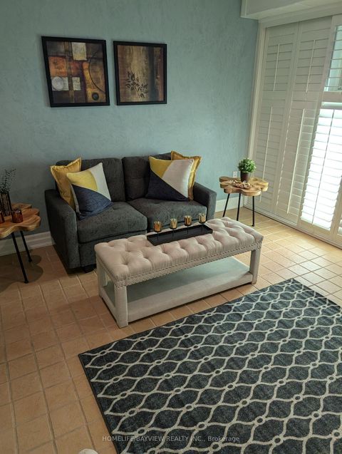 Photo 6 at 18 - 18 Oaken Gate Way, Windfields, Toronto