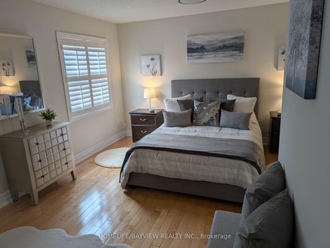 Photo 25 at 18 - 18 Oaken Gate Way, Windfields, Toronto