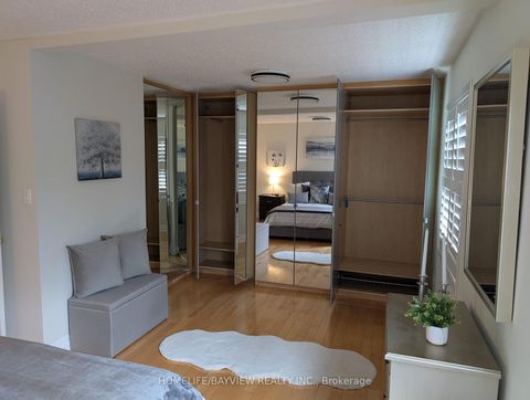 Photo 31 at 18 - 18 Oaken Gate Way, Windfields, Toronto