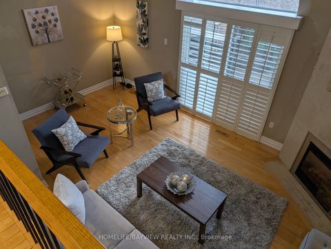 Photo 33 at 18 - 18 Oaken Gate Way, Windfields, Toronto