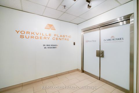 Photo 2 at 1 - 66 Avenue Road, Annex, Toronto