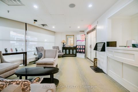 Photo 4 at 1 - 66 Avenue Road, Annex, Toronto