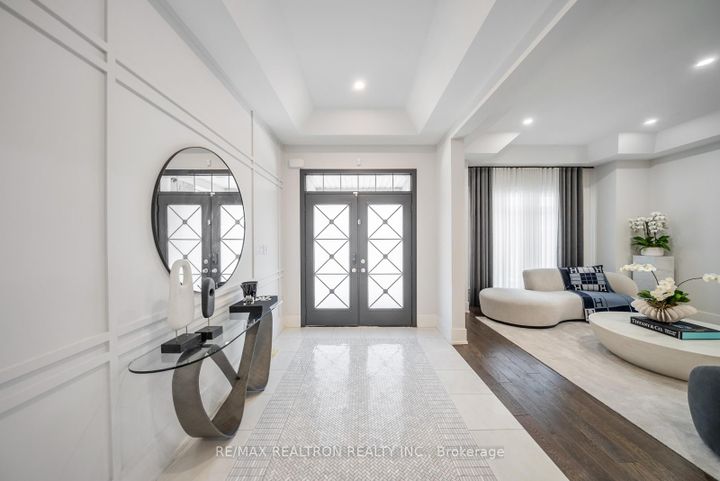 Photo 11 at 61 Cedarpoint Court, Patterson, Vaughan