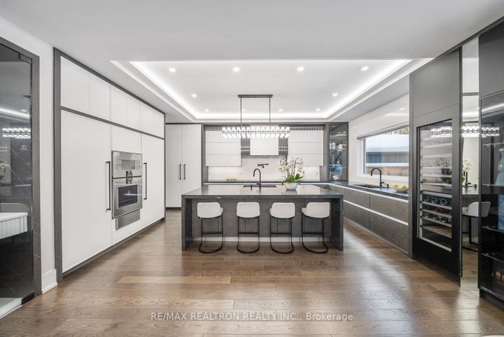 Photo 19 at 61 Cedarpoint Court, Patterson, Vaughan