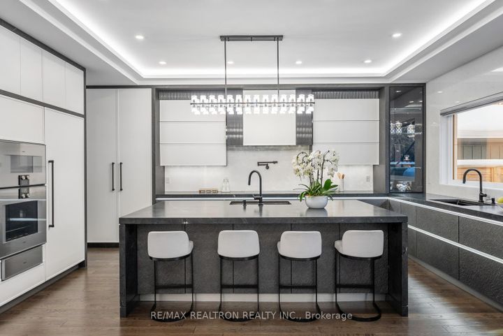 Photo 20 at 61 Cedarpoint Court, Patterson, Vaughan