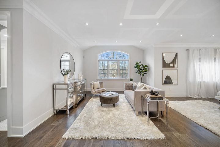 Photo 29 at 61 Cedarpoint Court, Patterson, Vaughan