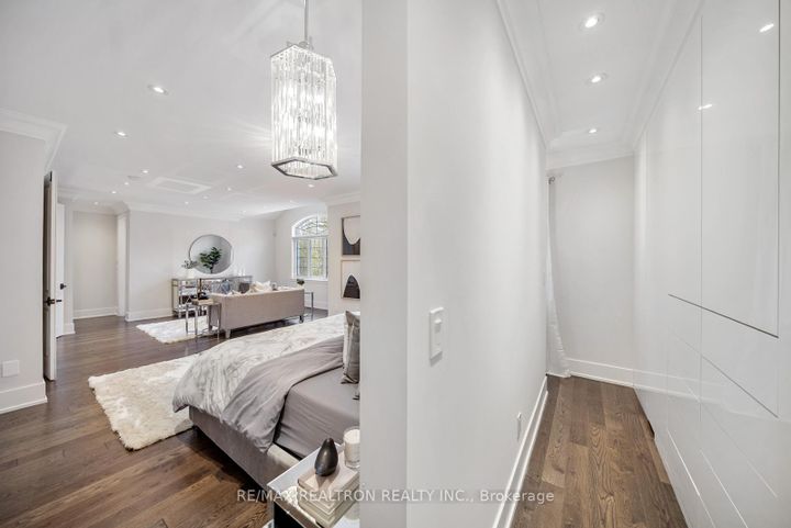 Photo 32 at 61 Cedarpoint Court, Patterson, Vaughan