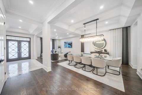 Photo 14 at 61 Cedarpoint Court, Patterson, Vaughan