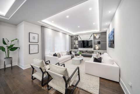 Photo 24 at 61 Cedarpoint Court, Patterson, Vaughan