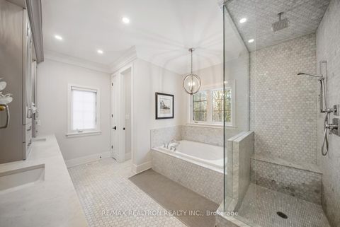 Photo 33 at 61 Cedarpoint Court, Patterson, Vaughan