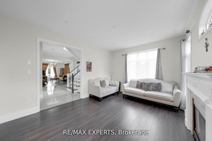 Photo 14 at 261 Mountainash Road, Wellington, Brampton