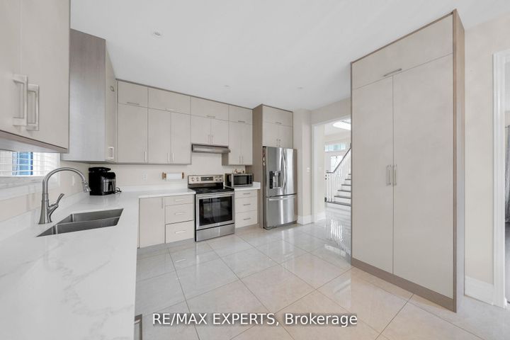 Photo 21 at 261 Mountainash Road, Wellington, Brampton