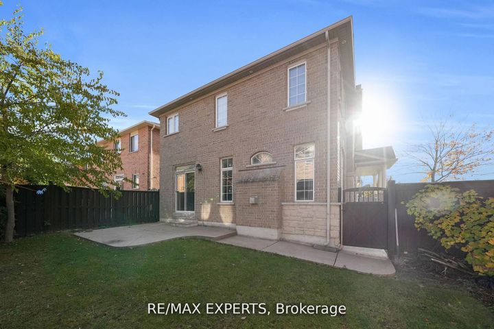 Photo 36 at 261 Mountainash Road, Wellington, Brampton
