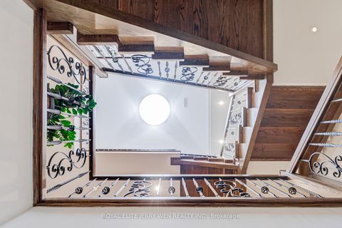 Photo 16 at 300 Upper Highland Crescent, Windfields, Toronto