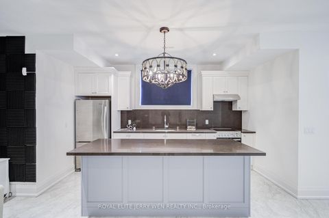 Photo 37 at 300 Upper Highland Crescent, Windfields, Toronto