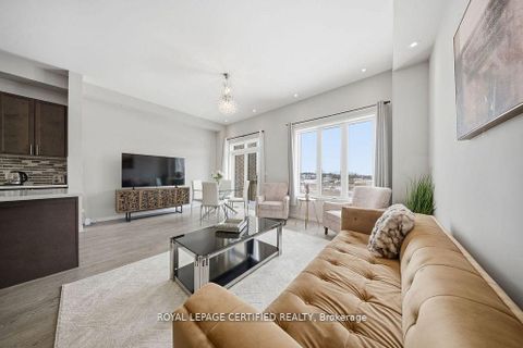 Photo 2 at 240 Elyse Court, Bayview Northeast, Aurora