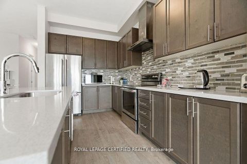 Photo 6 at 240 Elyse Court, Bayview Northeast, Aurora