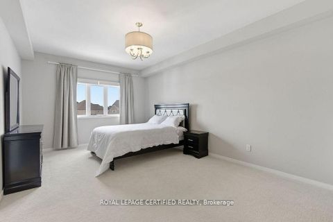 Photo 11 at 240 Elyse Court, Bayview Northeast, Aurora