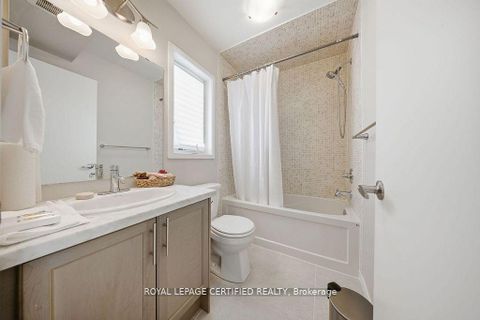 Photo 22 at 240 Elyse Court, Bayview Northeast, Aurora