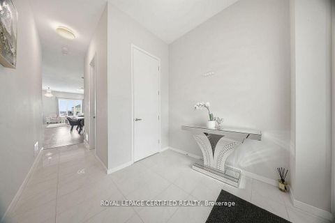 Photo 34 at 240 Elyse Court, Bayview Northeast, Aurora