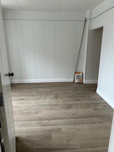 Photo 4 at 166 Collier Street, Codrington, Barrie