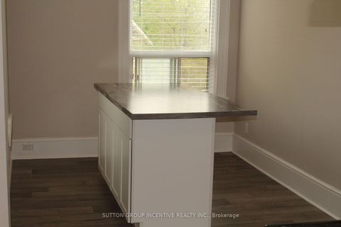 Photo 10 at 166 Collier Street, Codrington, Barrie