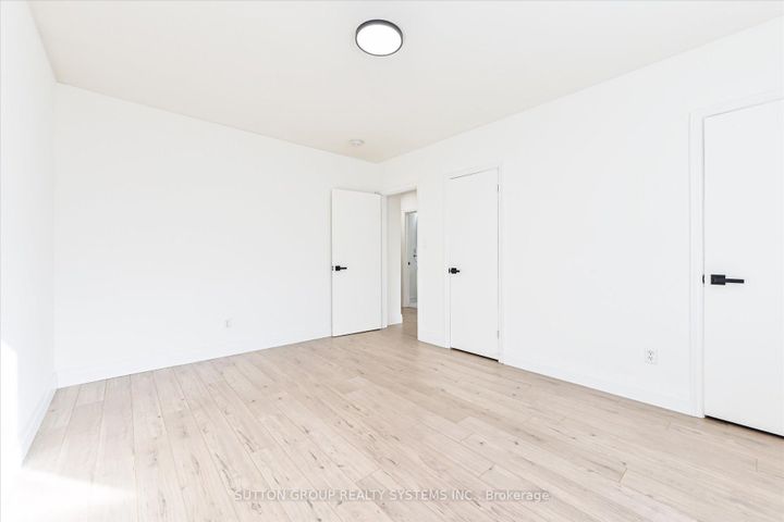 Photo 10 at 4 Cranston Road, City Centre West, Toronto