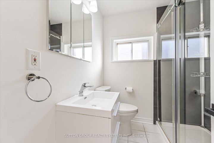 Photo 13 at 4 Cranston Road, City Centre West, Toronto