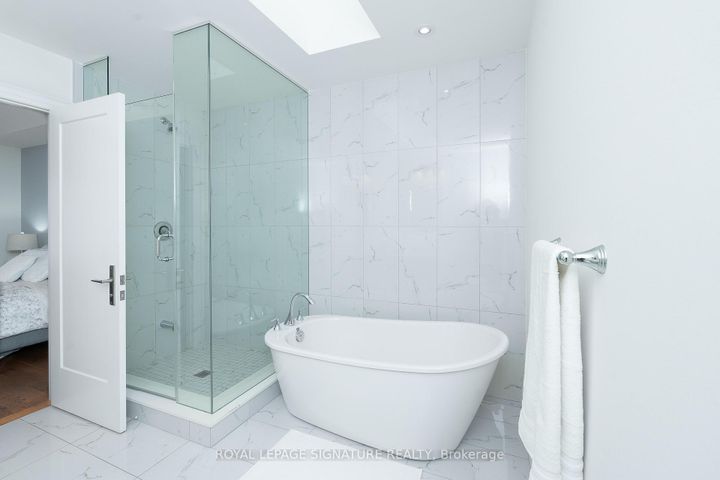 Photo 22 at 119B Hillside Avenue, Mimico, Toronto