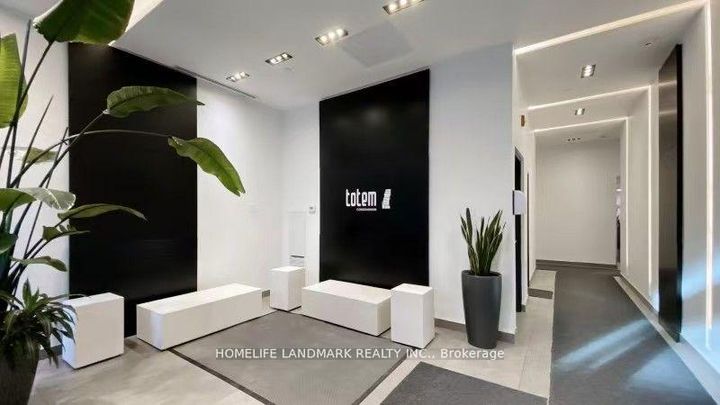 Photo 8 at 607 - 17 Dundonald Street, Yonge Corridor, Toronto